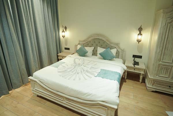 Rooms &amp; Appartment